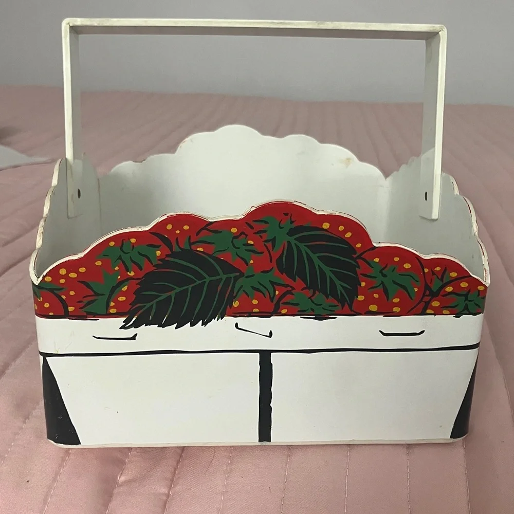 Joyce Miller Original 8” square strawberry  basket vintage 70s RARE